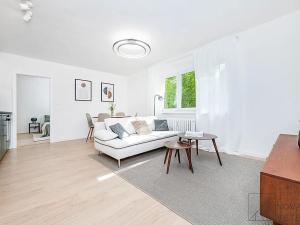 Prodej bytu 4+kk, Praha - Strašnice, Černokostelecká, 68 m2