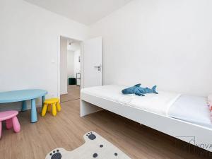 Prodej bytu 4+kk, Praha - Strašnice, Černokostelecká, 68 m2