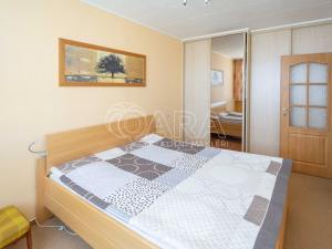 Prodej bytu 3+1, Praha - Kobylisy, Rajmonova, 65 m2