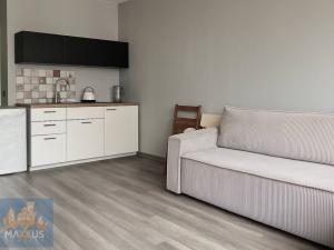Pronájem bytu 1+kk, Praha - Střížkov, Děčínská, 25 m2