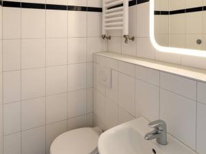 Pronájem bytu 1+kk, Praha - Střížkov, Děčínská, 25 m2