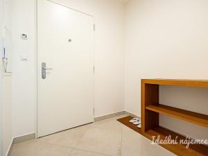 Pronájem bytu 2+kk, Praha - Chodov, Drahňovická, 47 m2