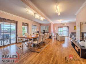 Prodej rodinného domu, Praha - Horní Počernice, Zárybnická, 307 m2