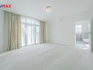 Prodej rodinného domu, Šestajovice, Myslivečkova, 389 m2