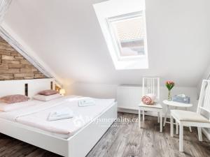 Prodej ubytování, Suchohrdly, Znojemská, 450 m2