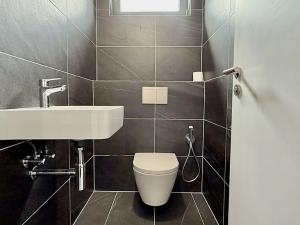 Pronájem bytu 3+kk, Praha, Muzikova, 93 m2