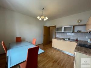 Pronájem bytu 1+1, Karlovy Vary, Studentská, 46 m2