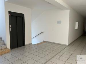 Pronájem bytu 1+1, Karlovy Vary, Studentská, 46 m2