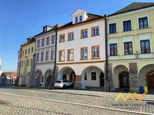 Pronájem bytu 1+kk, Hradec Králové, Malé náměstí, 98 m2