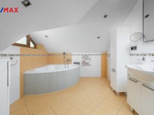 Prodej rodinného domu, Držkov, 232 m2