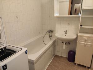 Pronájem bytu 3+kk, Praha - Chodov, Michnova, 61 m2