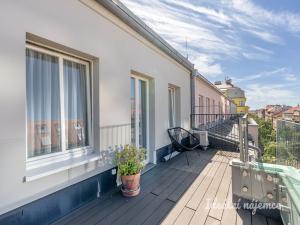 Pronájem bytu 2+kk, Praha - Žižkov, Lucemburská, 42 m2