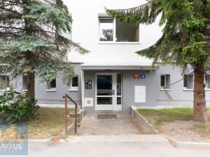 Prodej bytu 1+kk, Praha - Troja, Sosnovecká, 30 m2