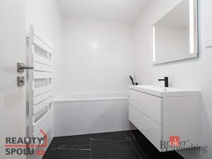 Pronájem bytu 2+kk, Plzeň - Jižní Předměstí, Měděná, 63 m2