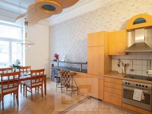 Pronájem bytu 2+1, Praha - Vinohrady, Belgická, 116 m2