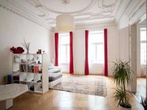 Pronájem bytu 2+1, Praha - Vinohrady, Belgická, 116 m2