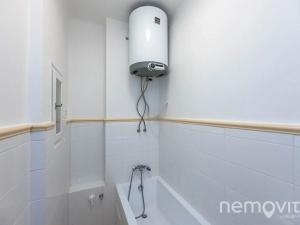 Pronájem bytu 2+1, Praha - Kobylisy, Na Stírce, 70 m2