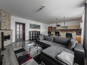 Pronájem bytu 2+kk, Hradec Králové, Okružní, 57 m2
