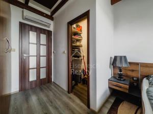 Pronájem bytu 2+kk, Hradec Králové, Okružní, 57 m2