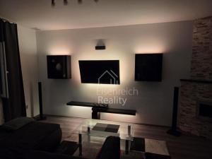 Pronájem bytu 2+kk, Hradec Králové, Okružní, 57 m2