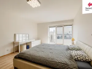 Prodej bytu 3+kk, Praha - Vysočany, Na Harfě, 123 m2