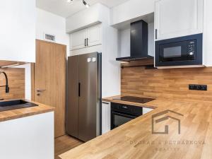 Pronájem bytu 2+kk, Praha - Hostivař, Fojtova, 50 m2