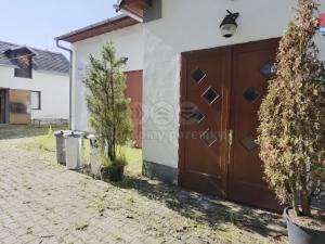 Prodej obchodního prostoru, Budišov nad Budišovkou, Nábřeží, 500 m2