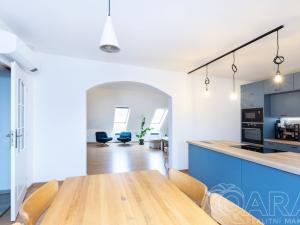 Prodej bytu 3+kk, Tábor, Kamarýtova, 121 m2