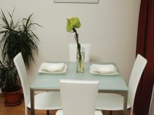 Pronájem bytu 3+kk, Praha - Vinohrady, Korunní, 80 m2