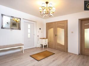 Prodej rodinného domu, Karlovy Vary, Sopečná, 350 m2