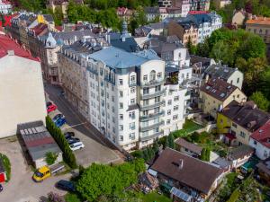 Prodej bytu 3+1, Karlovy Vary, Raisova, 118 m2