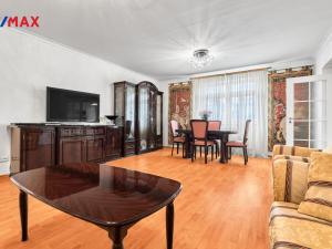 Prodej bytu 3+1, Karlovy Vary, Raisova, 118 m2