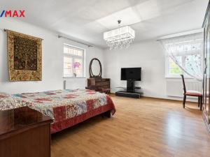 Prodej bytu 3+1, Karlovy Vary, Raisova, 118 m2