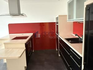 Pronájem bytu 2+kk, Praha, Podkovářská, 52 m2