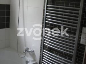 Pronájem bytu 2+1, Zlín - Kostelec, Lešenská, 75 m2