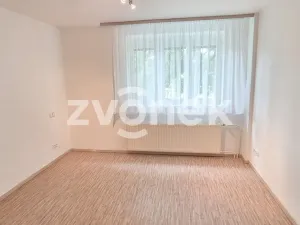 Pronájem bytu 2+1, Zlín - Kostelec, Lešenská, 78 m2