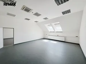 Pronájem kanceláře, Písek - Pražské Předměstí, Vladislavova, 650 m2