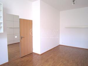 Prodej bytu 2+kk, Praha - Holešovice, Dělnická, 54 m2