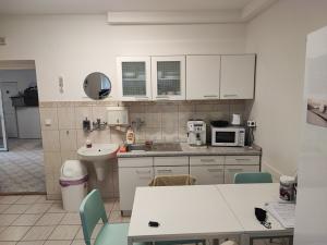 Pronájem ordinace, Praha - Libeň, Na úbočí, 80 m2
