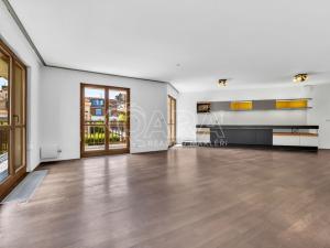 Prodej bytu 3+kk, Praha - Troja, Sádky, 124 m2