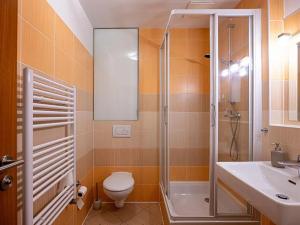 Prodej bytu 2+kk, Praha - Kyje, Pelušková, 42 m2