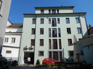 Pronájem kanceláře, Uherské Hradiště, Zelný trh, 25 m2