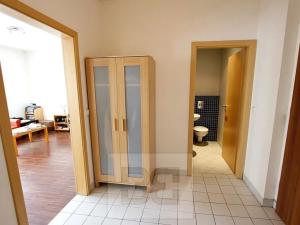 Pronájem bytu 1+kk, Praha - Karlín, Kollárova, 43 m2