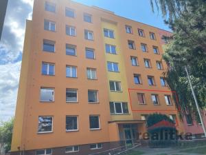 Prodej bytu 3+1, Krnov - Pod Bezručovým vrchem, Jesenická, 69 m2