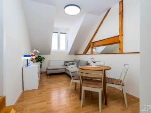 Pronájem bytu 3+kk, Praha - Libeň, Novákových, 60 m2