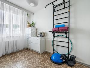 Pronájem bytu 3+1, Praha - Radotín, náměstí Osvoboditelů, 80 m2