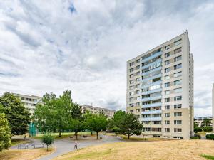 Pronájem bytu 3+1, Praha - Radotín, náměstí Osvoboditelů, 80 m2