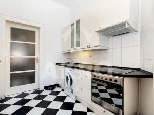 Pronájem bytu 2+1, Praha - Vinohrady, Šafaříkova, 75 m2