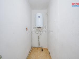 Prodej rodinného domu, Krakovany, 780 m2