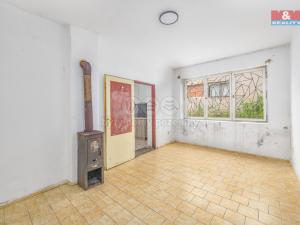 Prodej rodinného domu, Krakovany, 780 m2